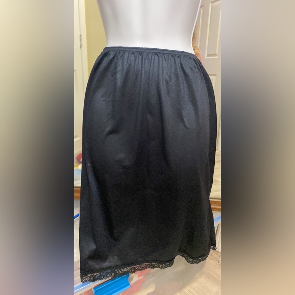 Black half slip